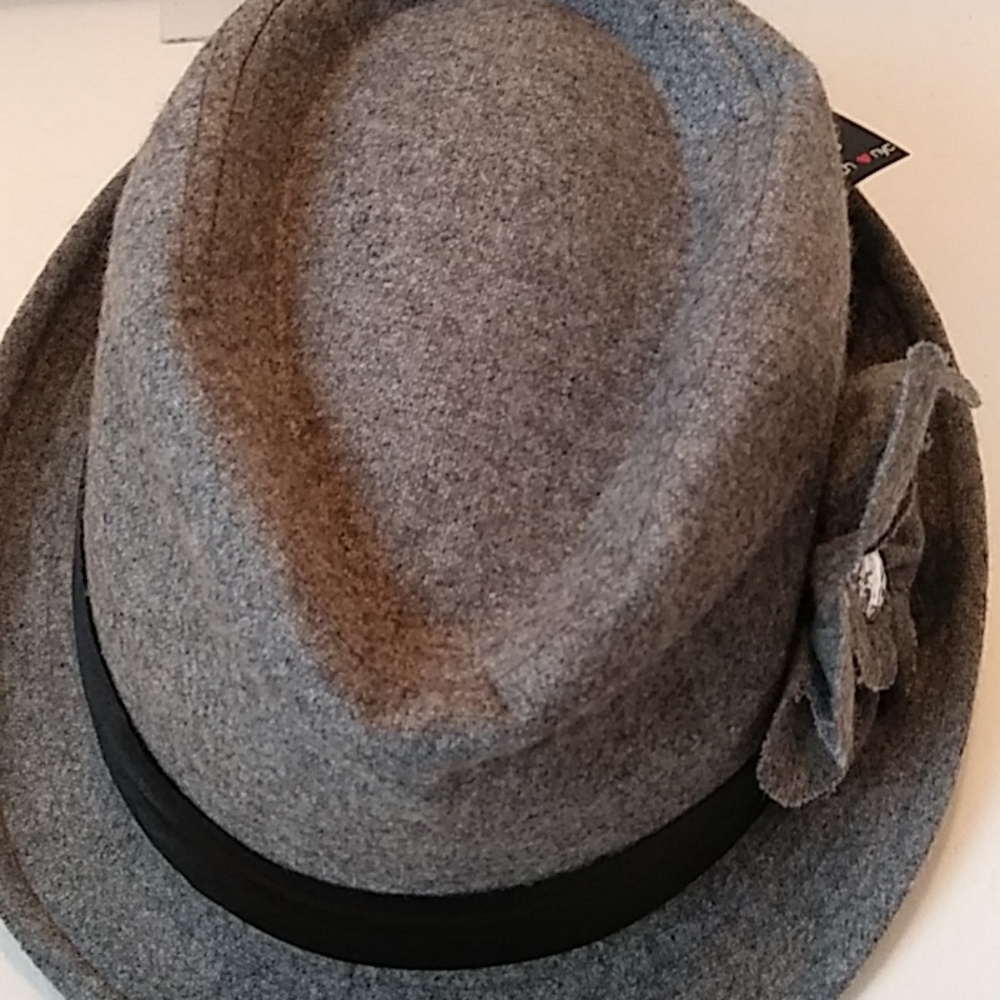 The Accessory Collective Women's Hat Gray & Black - Picture 7 of 8